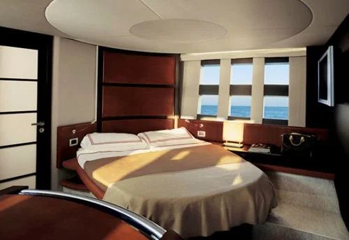 62' Azimut S photo 5 — Axel Luxury Lake Michigan yacht charter
