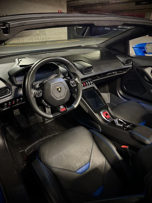 Lamborghini Huracan Evo Spyder interior — Axel Luxury Chicago