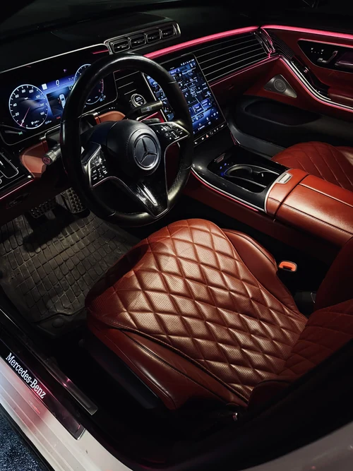 Mercedes-Benz S580 interior — Axel Luxury Chicago